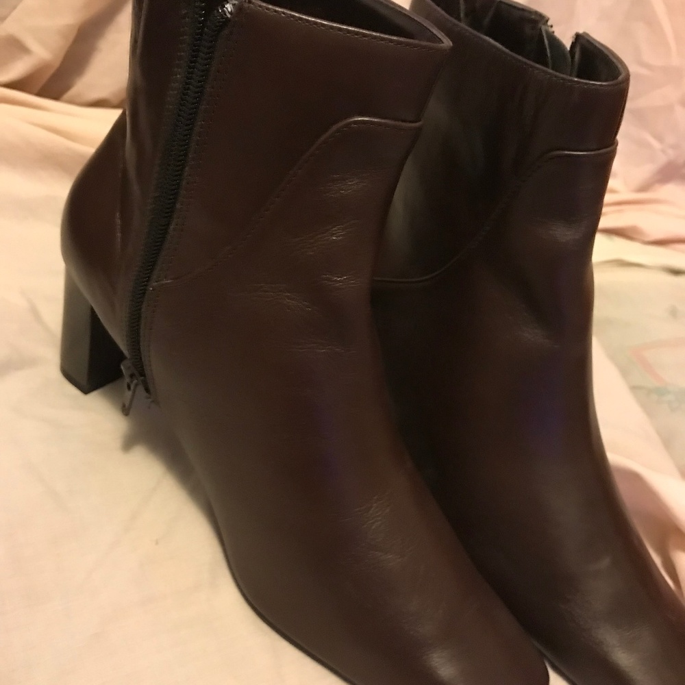 Ankle Heel Boot - 10W